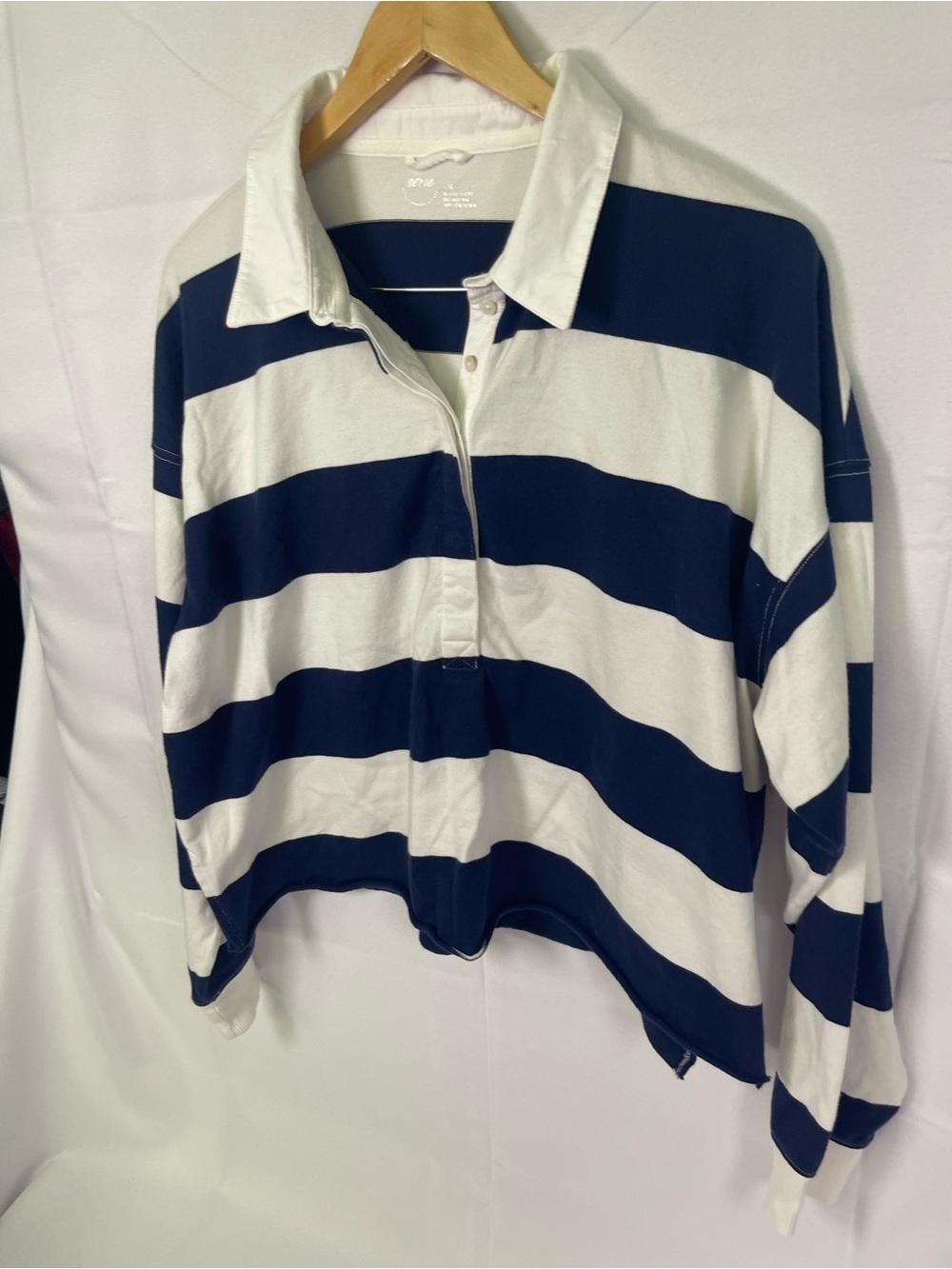 Aerie Women’s Large Navy and White Striped Rugby Shirt - Picture 5 of 6
